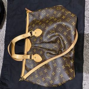 Louis Vuitton shoulder Bag